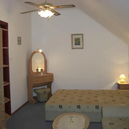 Appartamento Andrea Apartman *