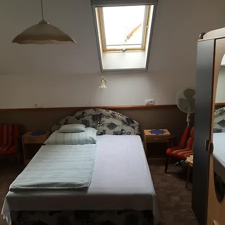 Appartamento Andrea Apartman *